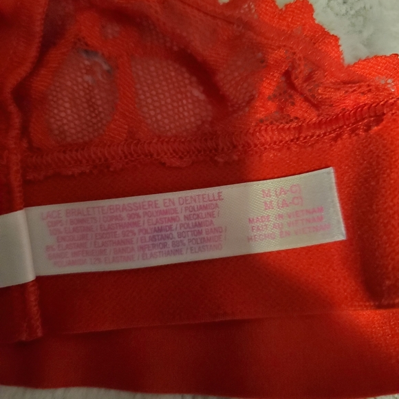 Victoria's Secret Lace Halter Bralette - Picture 7 of 7